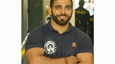 ننفرد بنشر صورة مدرب المصارعة الذي طعنه لاعب المصري