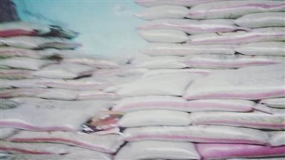 ضبط ٣ مصانع أعلاف بدون ترخيص بالبحيرة