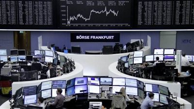 الأسهم البريطانية تغلق علي انخفاض