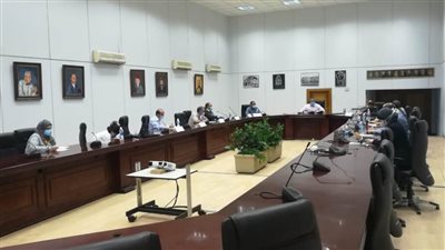 عاجل.. العناني يراجع ضوابط زيارة المواقع الأثرية