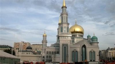 دولة أوروبية تعلن فتح مسجد العاصمة لصلاة الجمعة