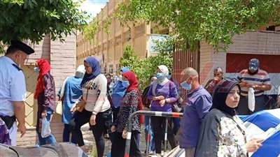 تباين آراء طلاب الثانوية بالدقهلية حول امتحان الإنجليزي 