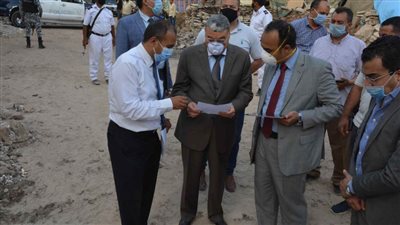 محافظ المنيا يتابع إزالة مخالفات المباني 