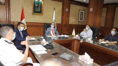 نائب محافظ سوهاج يترأس اجتماع لجنة مراجعة تراخيص أعمال البناء 