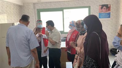 توقيع الكشف وصرف العلاج  ل861 مواطنا فى مبادرة الرئيس السيسي بالبحيرة