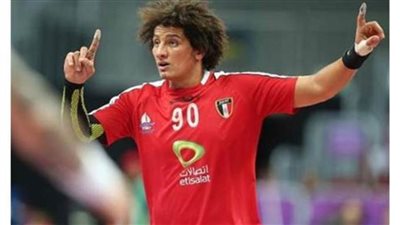 الأهلي يطالب علي زين يحسم موقفه من العودة