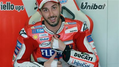 دوفيتسيوزو يشارك في سباقات «موتو جي بي» رغم جراحه