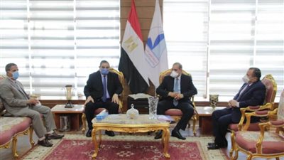 محافظ كفرالشيخ يشارك في اجتماع مجلس الجامعة 