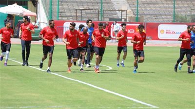 صالح جمعة يشارك في تدريبات الأهلي