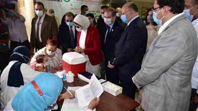 وزيرة الصحة تطلق مبادرة تطعيم 6 ملايين طفل ضد شلل الأطفال بالحقن 