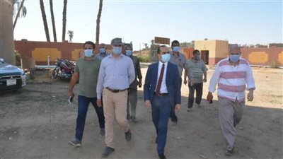 نائب محافظ سوهاج يتفقد مشروعات برنامج التنمية المحلية لصعيد مصر