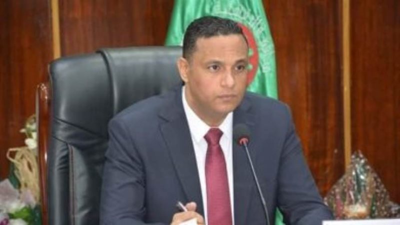 الدكتور أيمن مختار