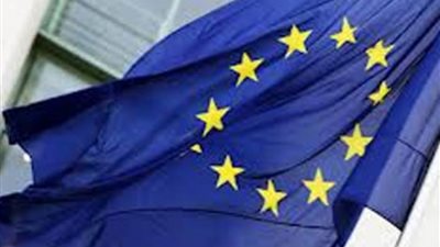 مسؤولون: المملكة المتحدة قد تنضم لخطة الاتحاد الأوروبي لتوفير لقاحات كورونا