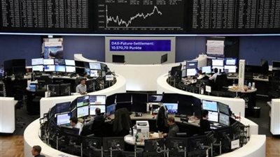 تراجع الأسهم الأوروبية مع انحسار آمال الانتعاش بفعل تزايد إصابات كورونا