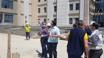 وزير التعليم العالي: الالتزام بالجدول الزمني لتنفيذ منشآت جامعة العلمين الدولية