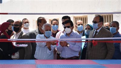 وزير الرياضة يتابع الإجراءات الاحترازية بمركز شباب التجمع الأول