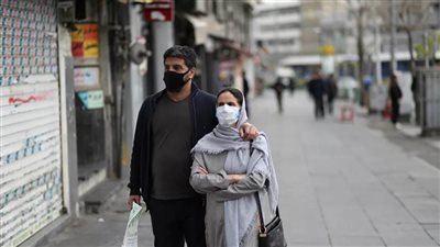 مستشار الرئيس الإيراني: وفاة شخص كل 10 دقائق بكورونا في البلاد