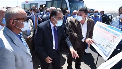 عاجل.. رئيس الوزراء يتفقد محاور مدينة 6 أكتوبر