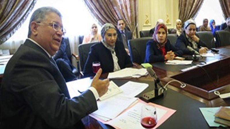 تعليم النواب تعقد