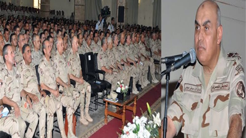 وزير الدفاع يلتقى