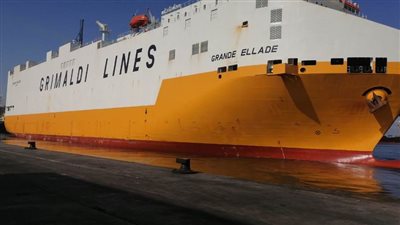 ميناء الإسكندرية يستقبل 3353 شاحنة بضائع صادر ووارد