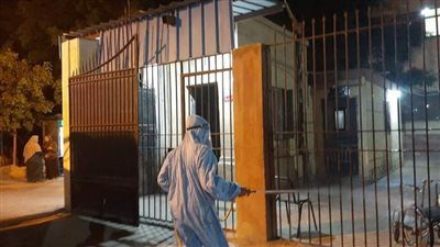 استمرار حملات رش وتطهير المنشآت الحكومية والشوارع بالبحيرة