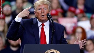 ترامب يكشف سبب تخفيف عقوبة صديقه روجر ستون 