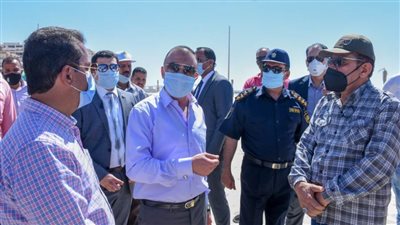 محافظ الإسكندرية: إقامة أسوار وبوابات حديدية لمنع النزول لشاطئ النخيل