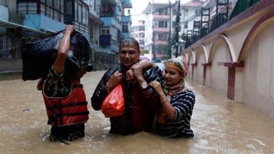 ارتفاع حصيلة ضحايا فيضانات نيبال إلى ما لا يقل عن 40 قتيلًا