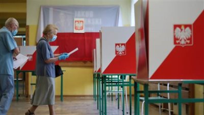 بدء التصويت في الجولة الثانية من الانتخابات الرئاسية ببولندا