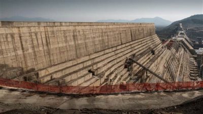 وزير الري الأسبق لـ