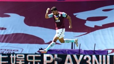 ثنائية «تريزيجيه»  تقود أستون فيلا للفوز على كريستال بالاس