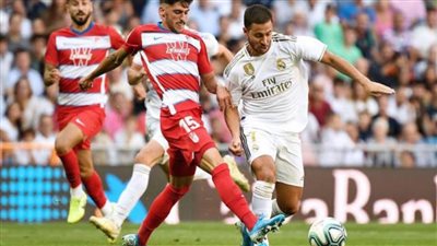 بنزيما يقود هجوم ريال مدريد أمام غرناطة