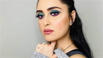 الأحمر والفسفوري .. الآيشادو بألوان جريئة في صيف 2020