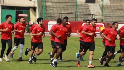 الأهلي يواصل تدريباته.. وحمدي فتحي يشارك في التقسيمة