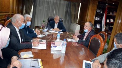 القليوبية تبحث سبل تطوير نظم الرى الحديثة 