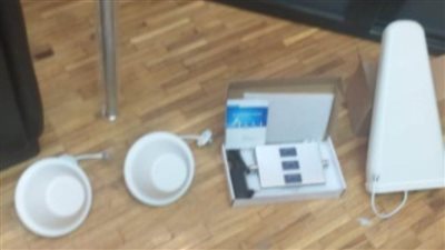 ضبط أجهزة اتصالات لاسلكية تستخدم لتقوية شبكات المحمول محظور تداولها 