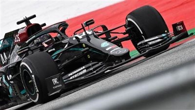 مرسيدس يفرض تفوقه في التجربة الأولى لسباق فورمولا وان المجري