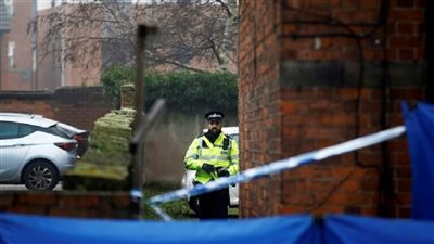 بريطانيا.. امرأة تشعل النار في نفسها خوفا من الإصابة بكورونا