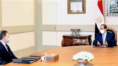 عاجل.. الرئيس السيسي يجتمع مع وزير الداخلية