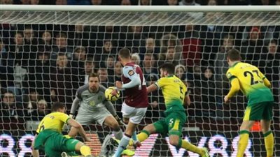 بيرنلي يفوز على نوريتش سيتي بهدفين دون رد في الدوري الإنجليزي