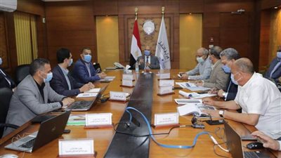 وزير النقل: تنفيذ 17 مشروعًا ضمن المرحلة الثالثة من القومي للطرق