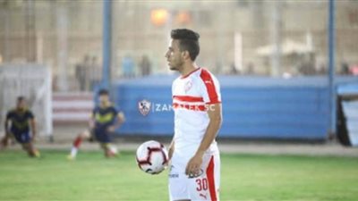 مصطفى فتحي ينضم لمعسكر الزمالك ببرج العرب