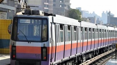 المترو: تعطل قطار بمحطة جامعة القاهرة