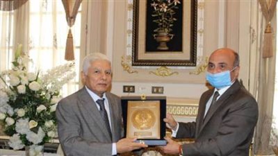 وزير العدل يقدم التهنئة لرئيس محكمة النقض.. تعرف على التفاصيل