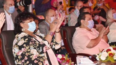 وزيرة الثقافة تتابع استئناف نشاط الإنتاج الثقافي.. وعروض السيرك القومي