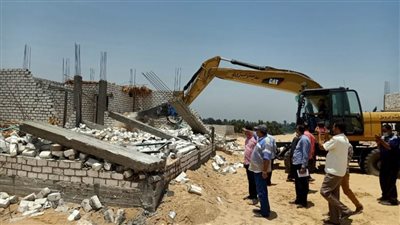 تنفيذ 42 قرار إزالة تعديات على أملاك الدولة بمركز ديروط