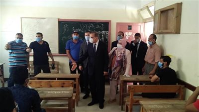 محافظ كفرالشيخ يتفقد لجان الثانوية العامة 