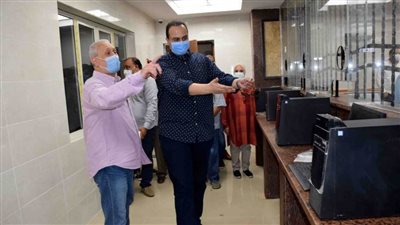 جولة تفقدية لقيادات التأمين الصحي بالأقصر 