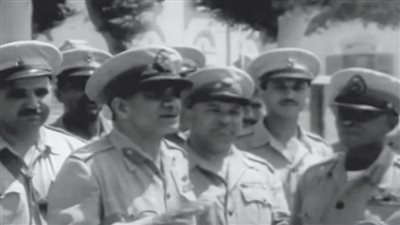  رجل الأقدار مع التاريخ يلقي البيان الأول لثورة 23 يوليو.. (فيديو)